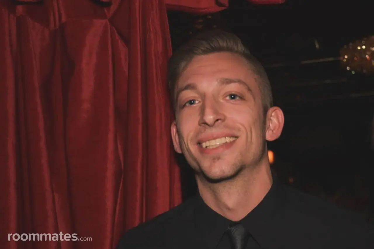 Profile photo 1 of 1