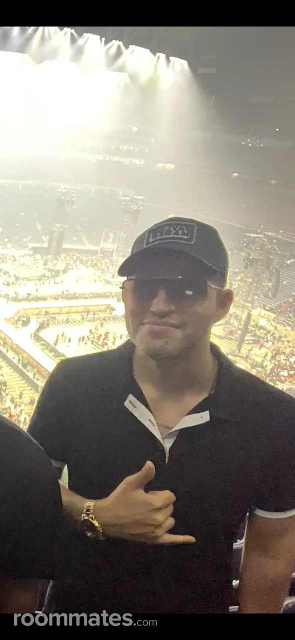 Profile photo 5 of 8