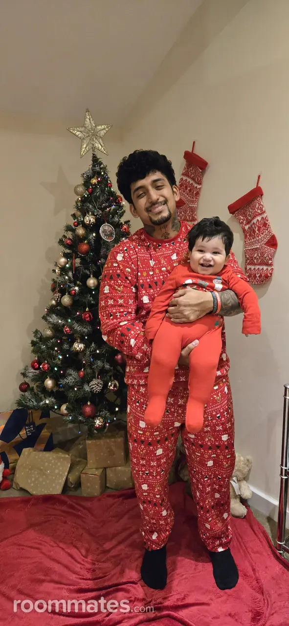 Profile photo 6 of 6