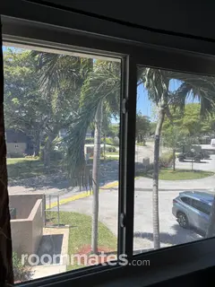 Room for rent in North Lauderdale, FL $950, townhouse