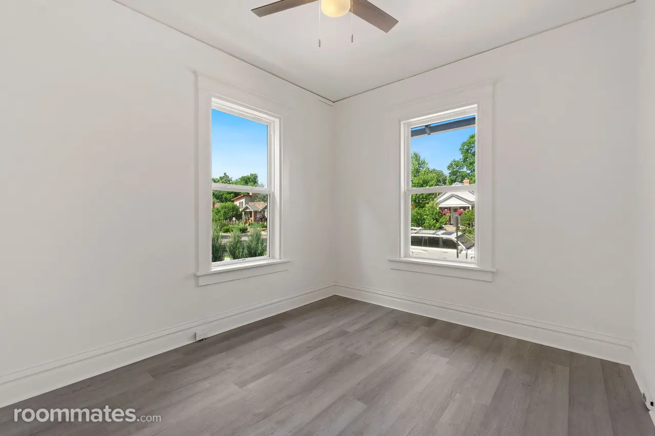 Profile photo 10 of 11