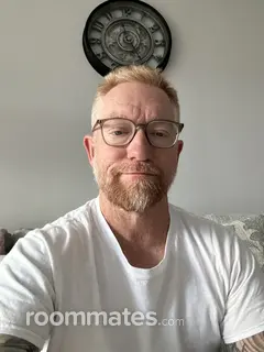 Roommate looking Olathe, KS, $1000