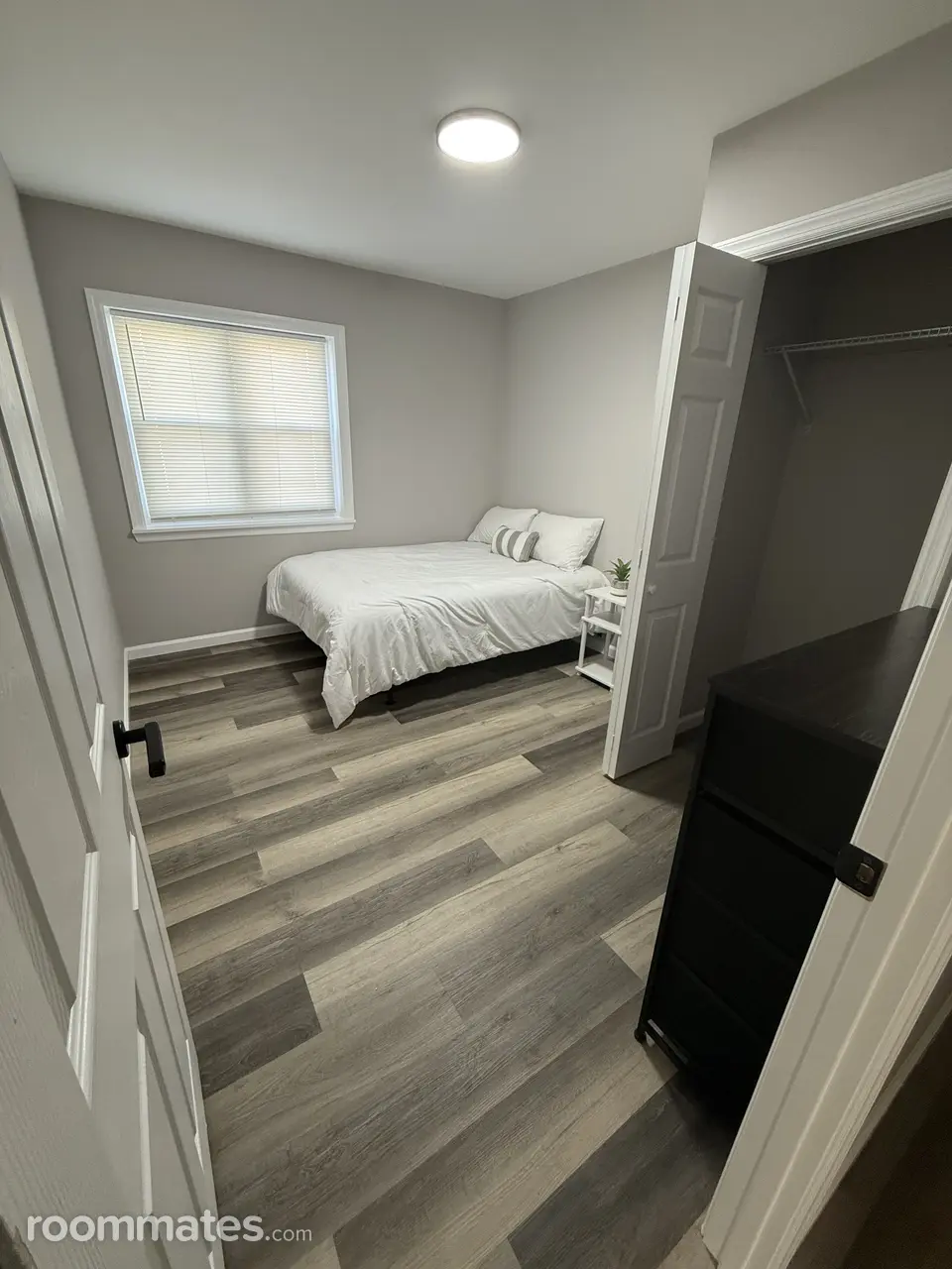 Profile photo 4 of 9