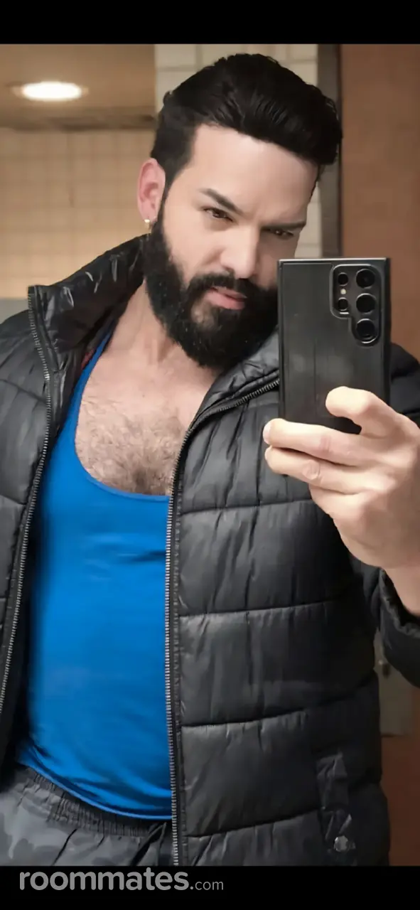 Profile photo 1 of 1