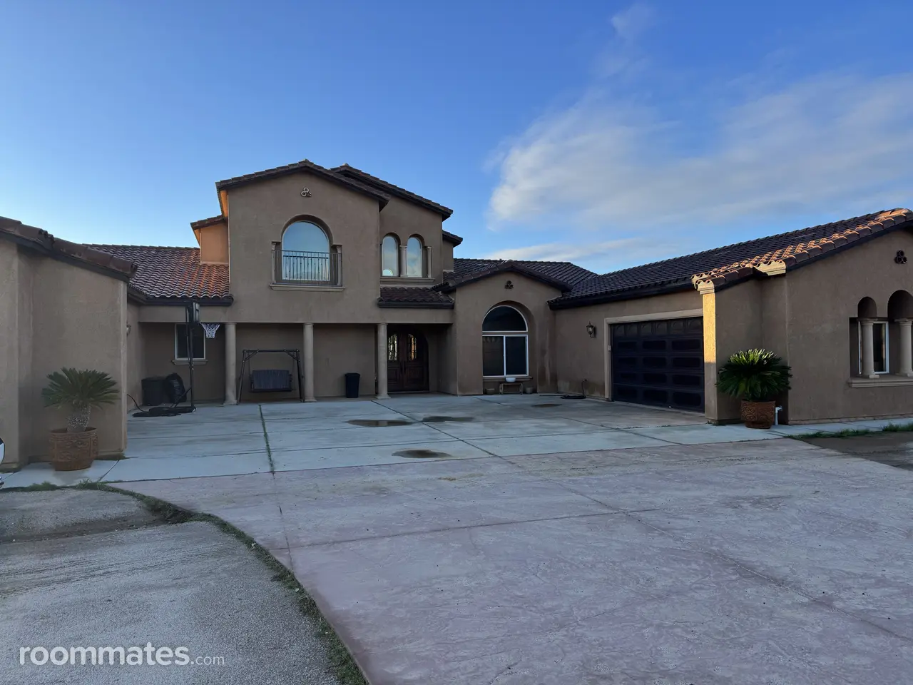 Profile photo 1 of 3