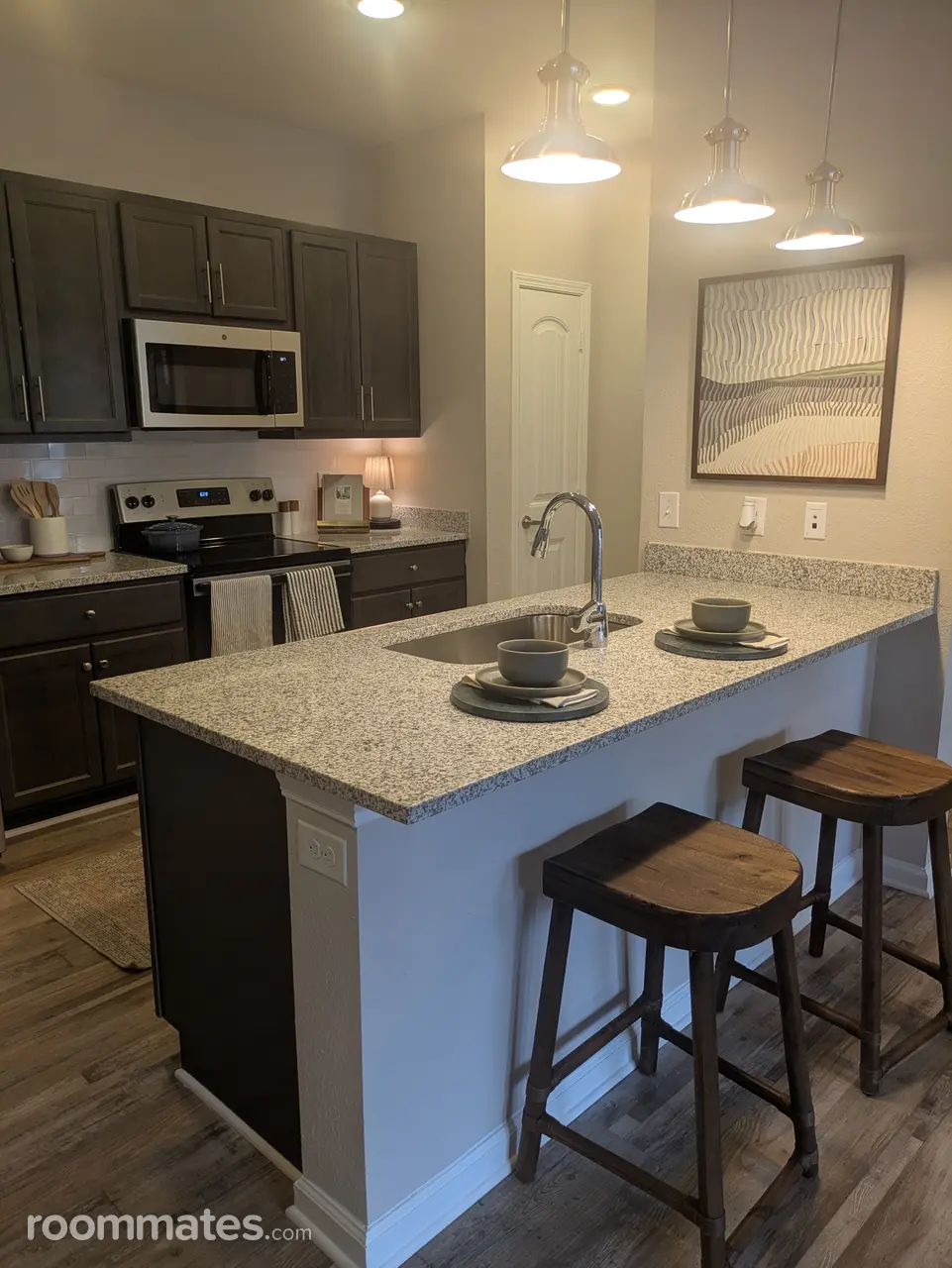 Profile photo 3 of 8