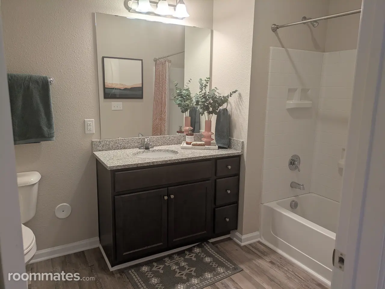 Profile photo 6 of 8