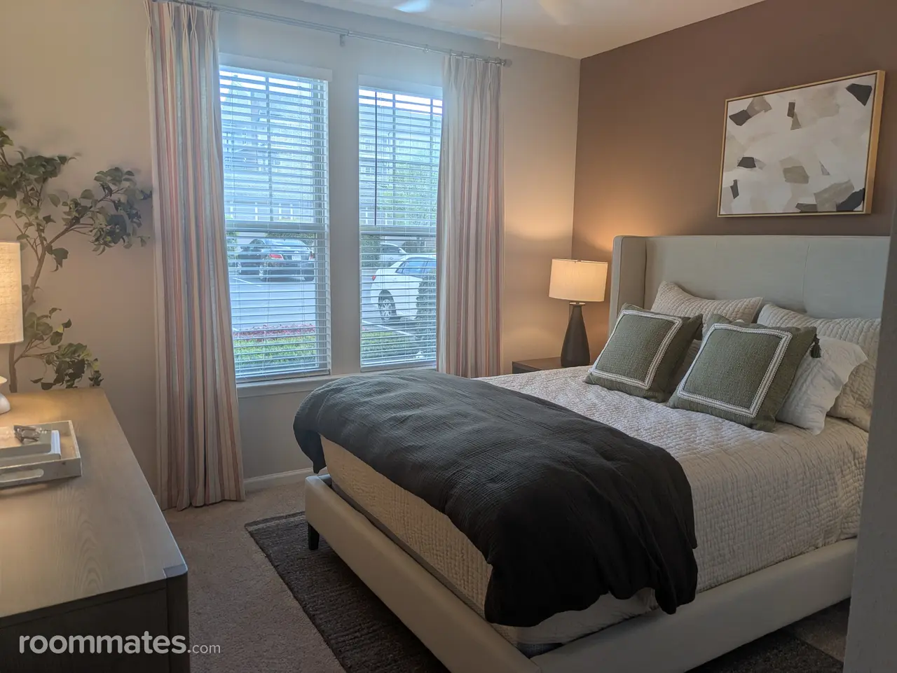 Profile photo 4 of 8