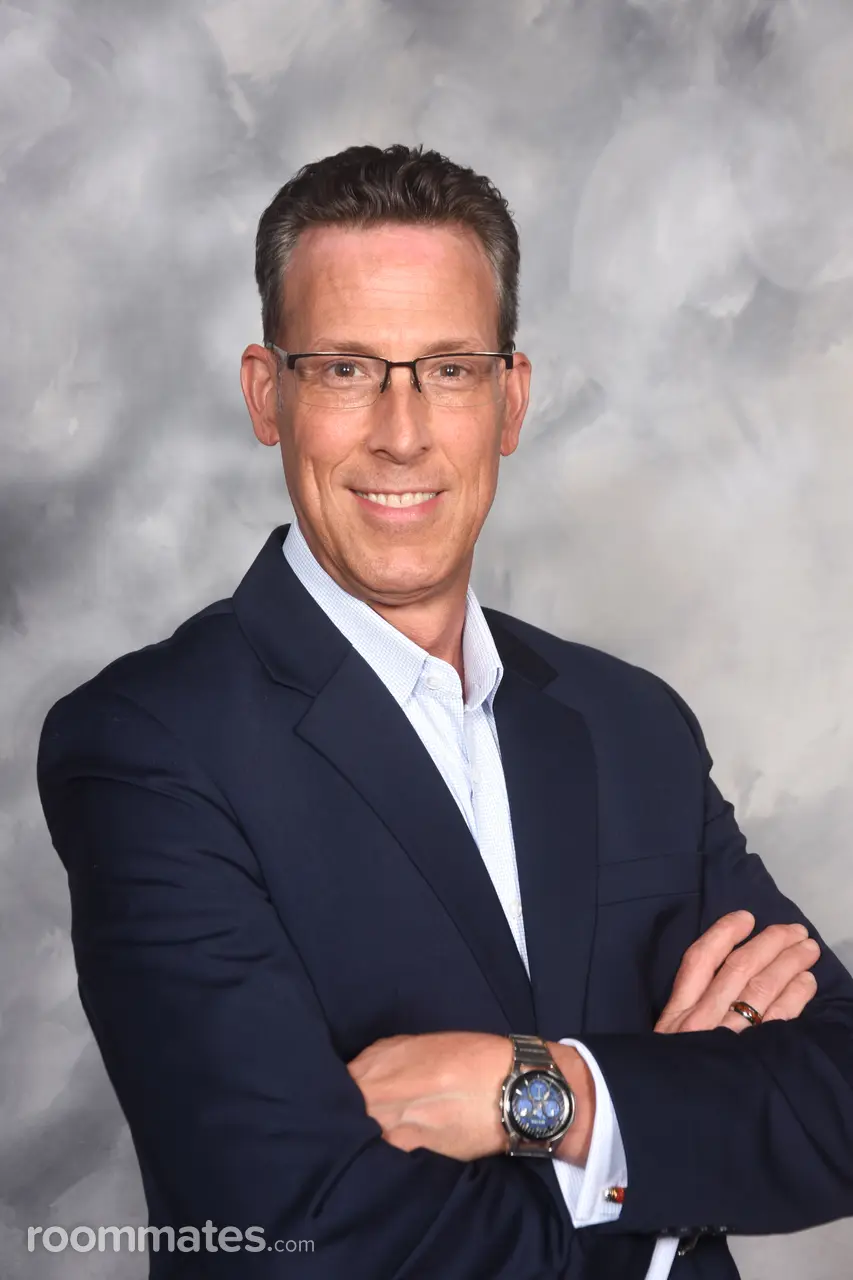 Profile photo 1 of 1