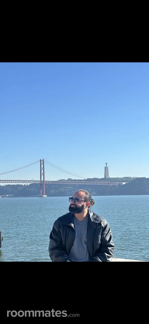 Profile photo 11 of 11