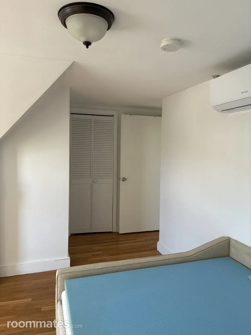 Profile photo 3 of 7