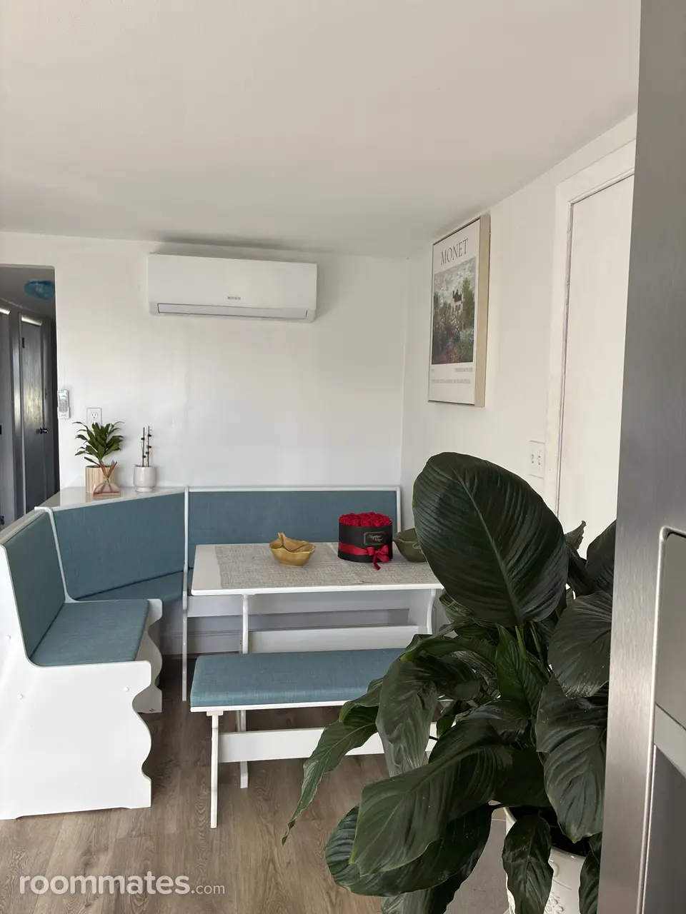 Profile photo 1 of 7