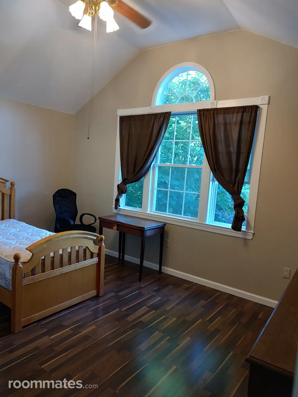 Profile photo 2 of 11