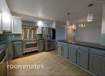 Room for rent in Federal Way, WA $800, house