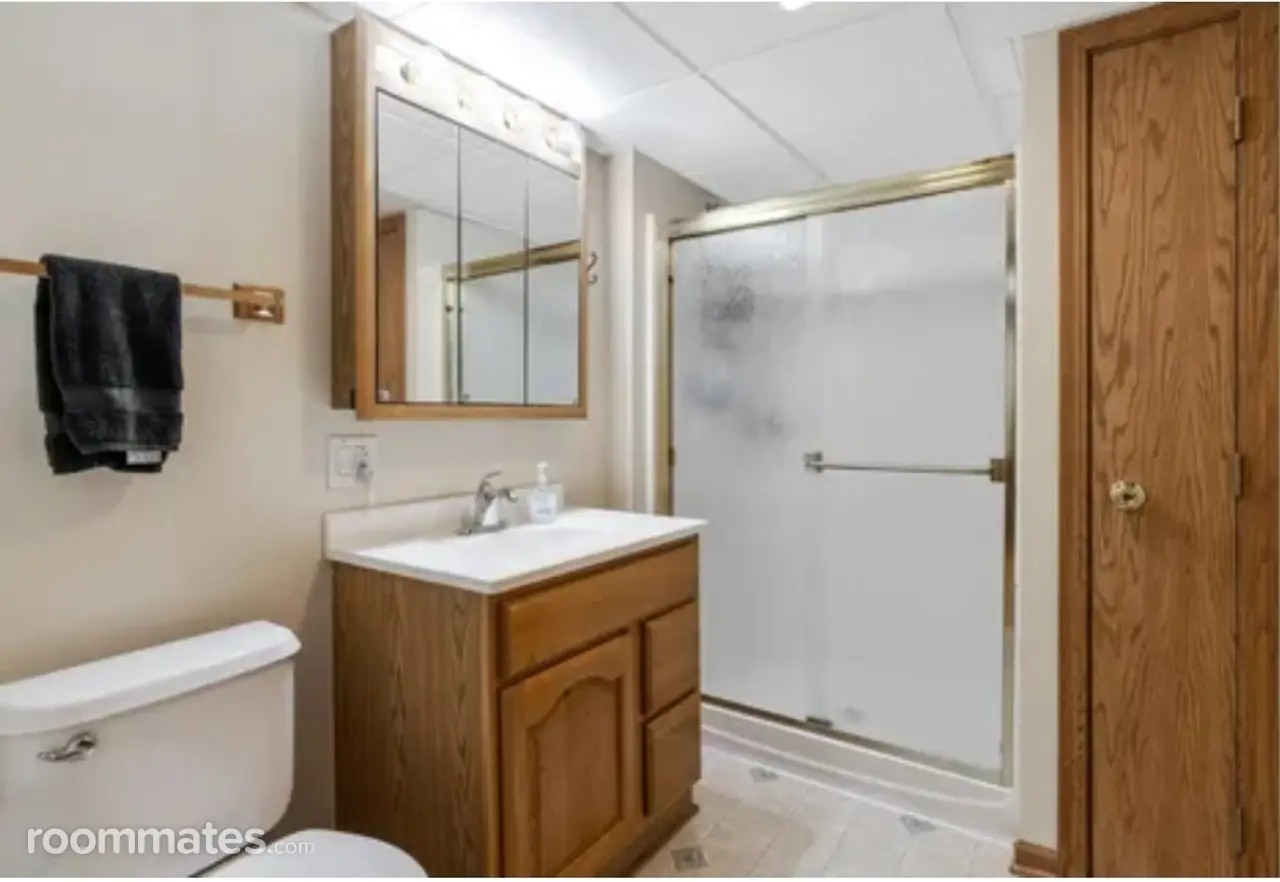 Profile photo 7 of 12