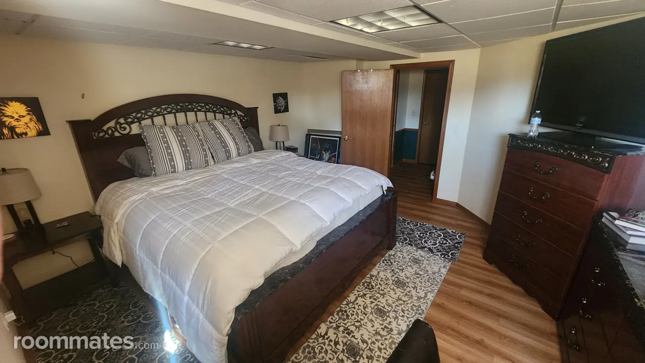 Profile photo 5 of 12