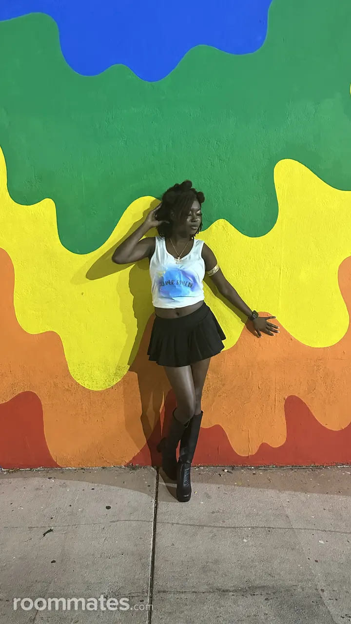 Profile photo 1 of 3