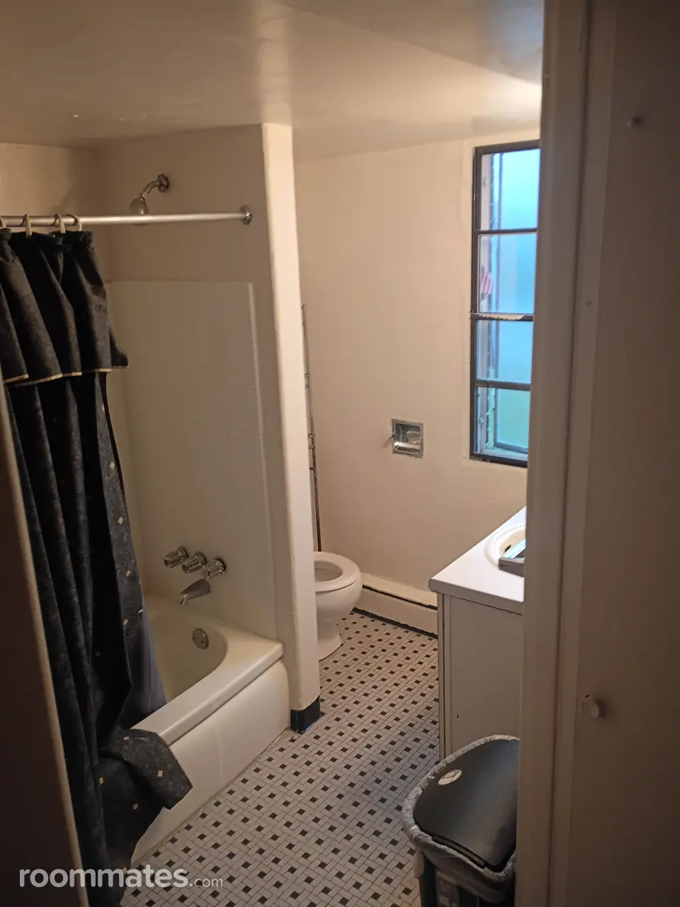 Profile photo 4 of 9