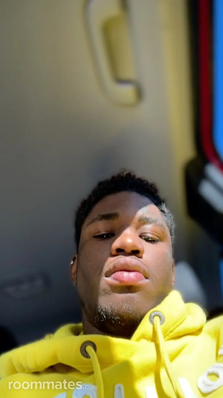 Profile photo 1 of 1