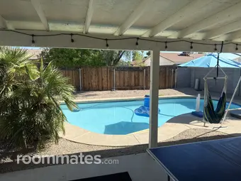 Room for rent in Phoenix, AZ $900, house