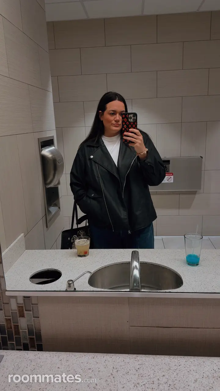 Profile photo 1 of 1