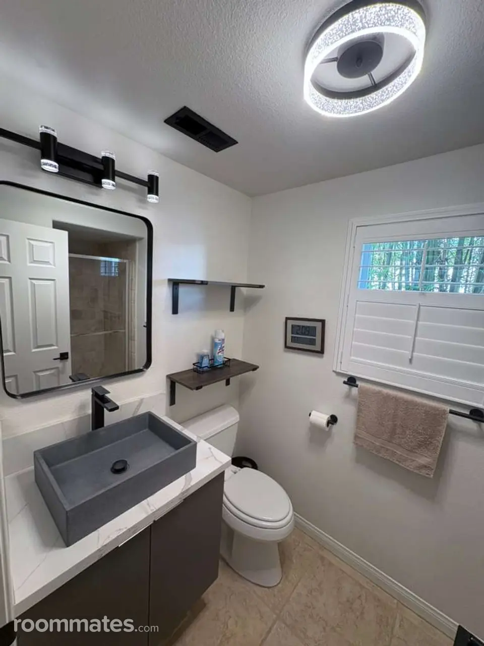 Profile photo 2 of 9