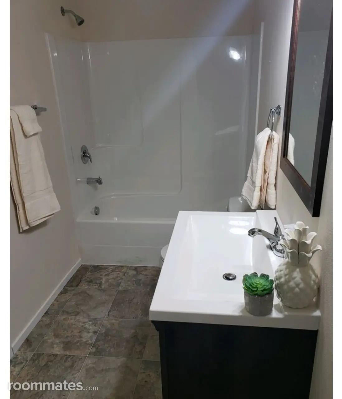 Profile photo 7 of 18