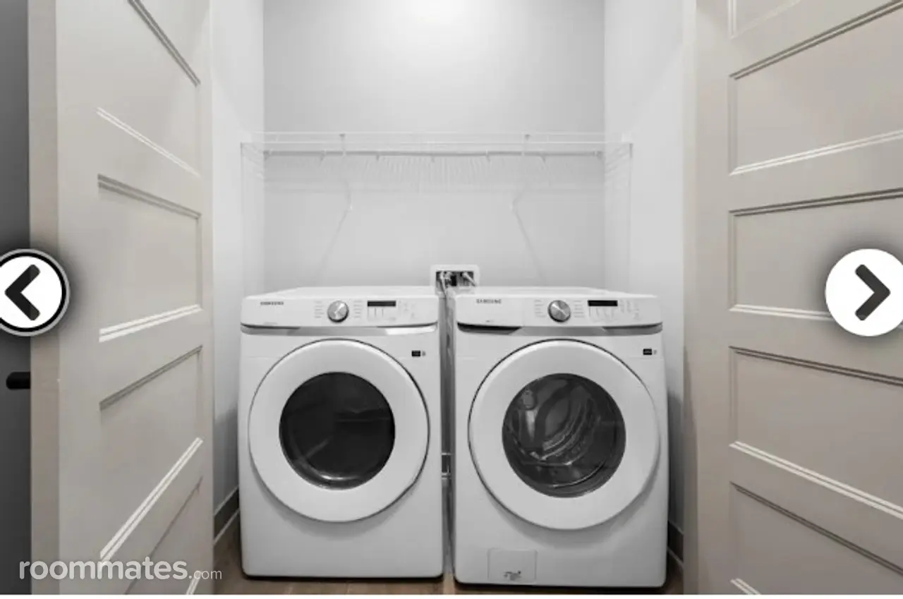 Profile photo 2 of 4