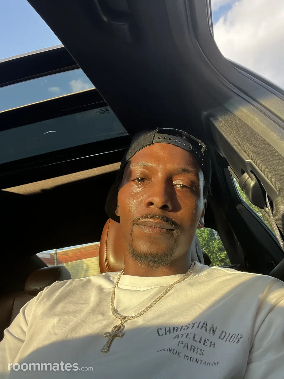 Profile photo 1 of 1