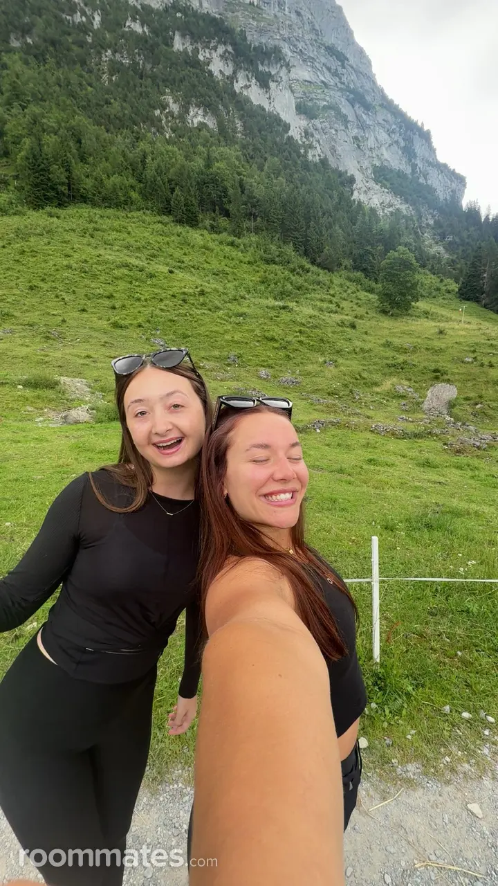 Profile photo 7 of 10