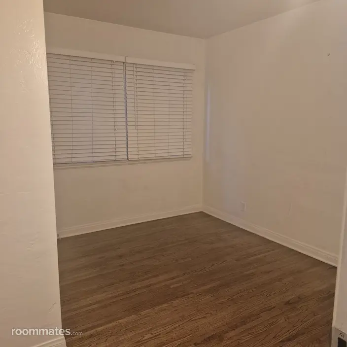 Room for rent in Long Beach, CA $950, apartment