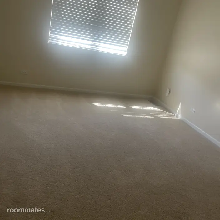 Room for rent in Gurnee, IL $1000, house