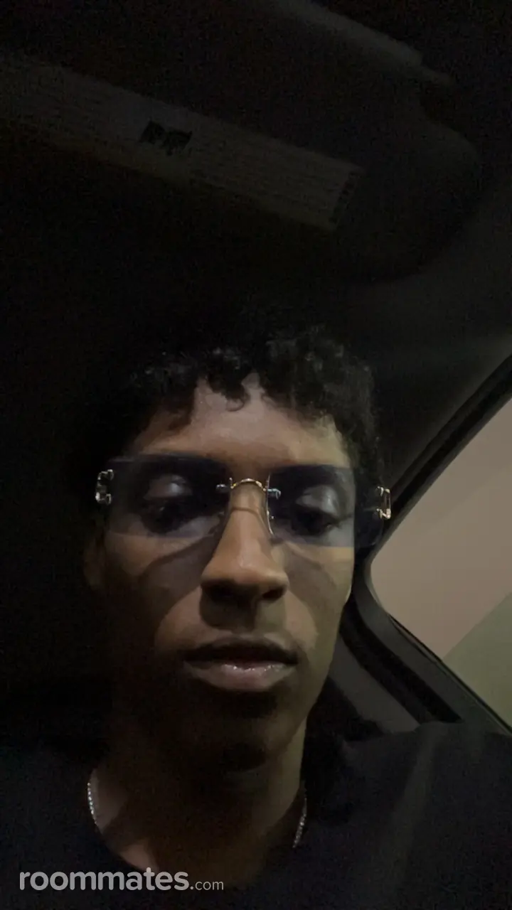 Profile photo 7 of 7