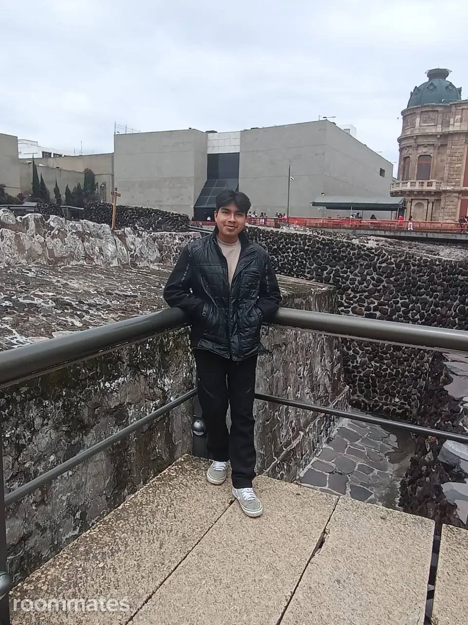 Profile photo 6 of 6