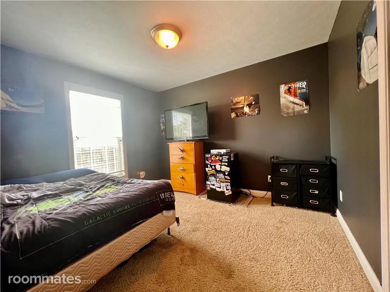 Profile photo 1 of 3