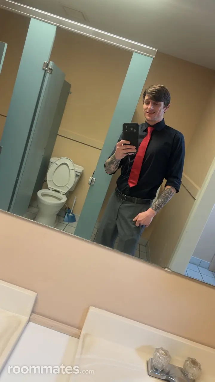 Profile photo 1 of 1