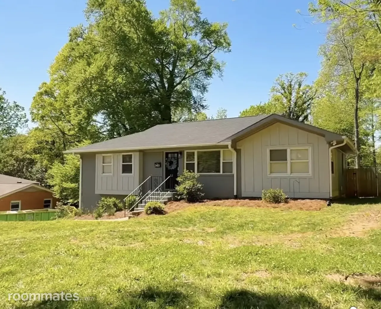 Profile photo 7 of 16