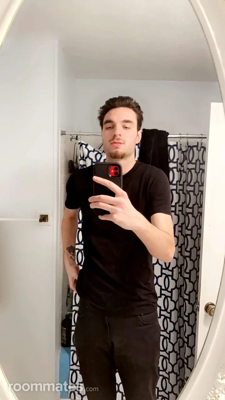 Profile photo 1 of 1