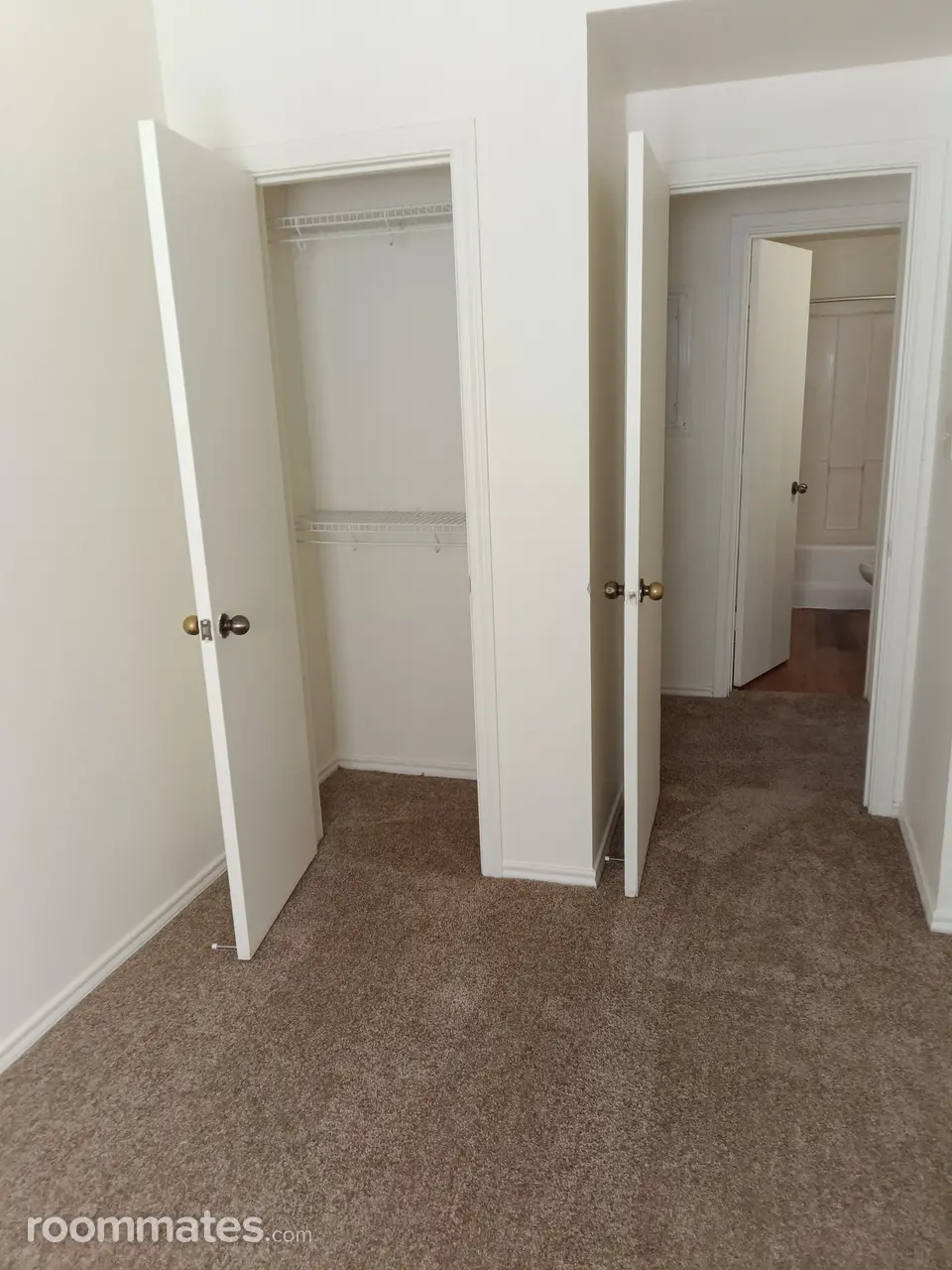 Profile photo 1 of 11