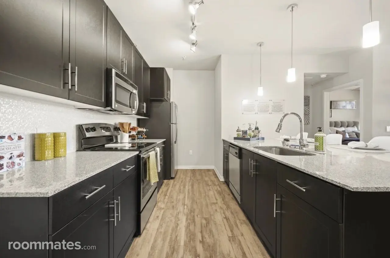 Profile photo 9 of 11