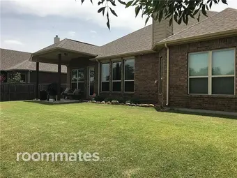 Room for rent in Dallas, TX $1100, house