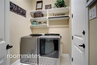 Room for rent in Dallas, TX $1100, house