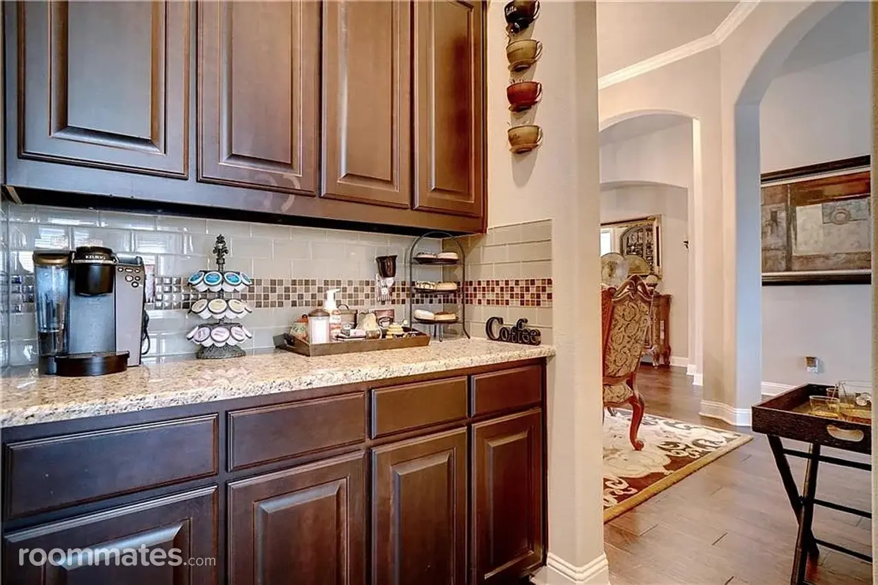 Profile photo 8 of 11