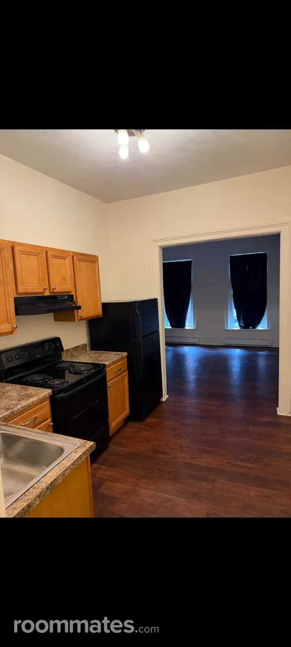 Profile photo 1 of 8