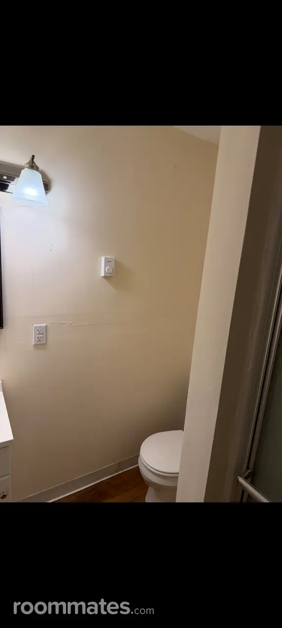 Profile photo 3 of 8