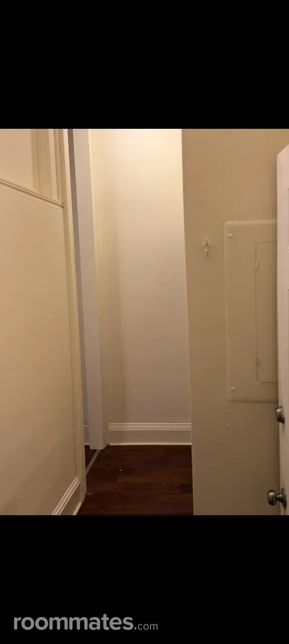 Profile photo 7 of 8