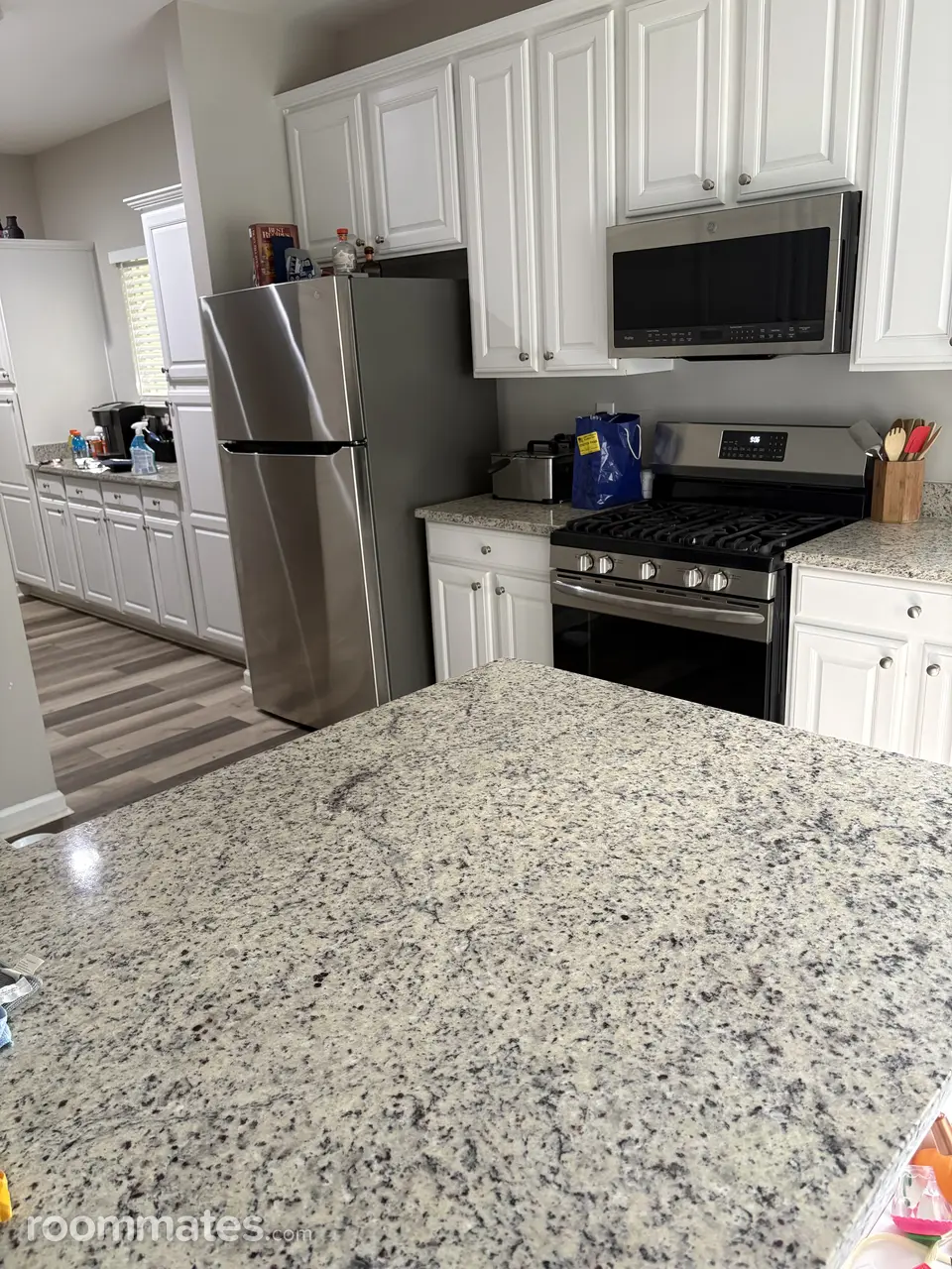 Profile photo 1 of 10