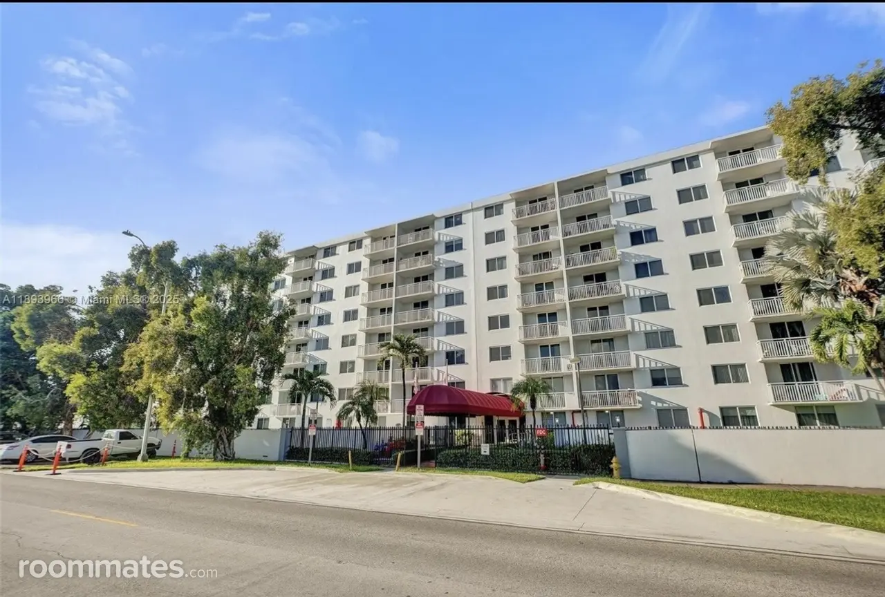 Profile photo 8 of 11