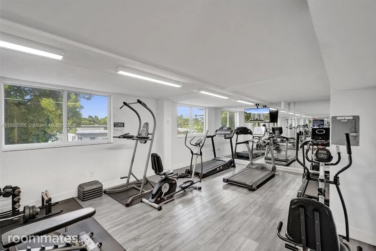 Profile photo 9 of 11