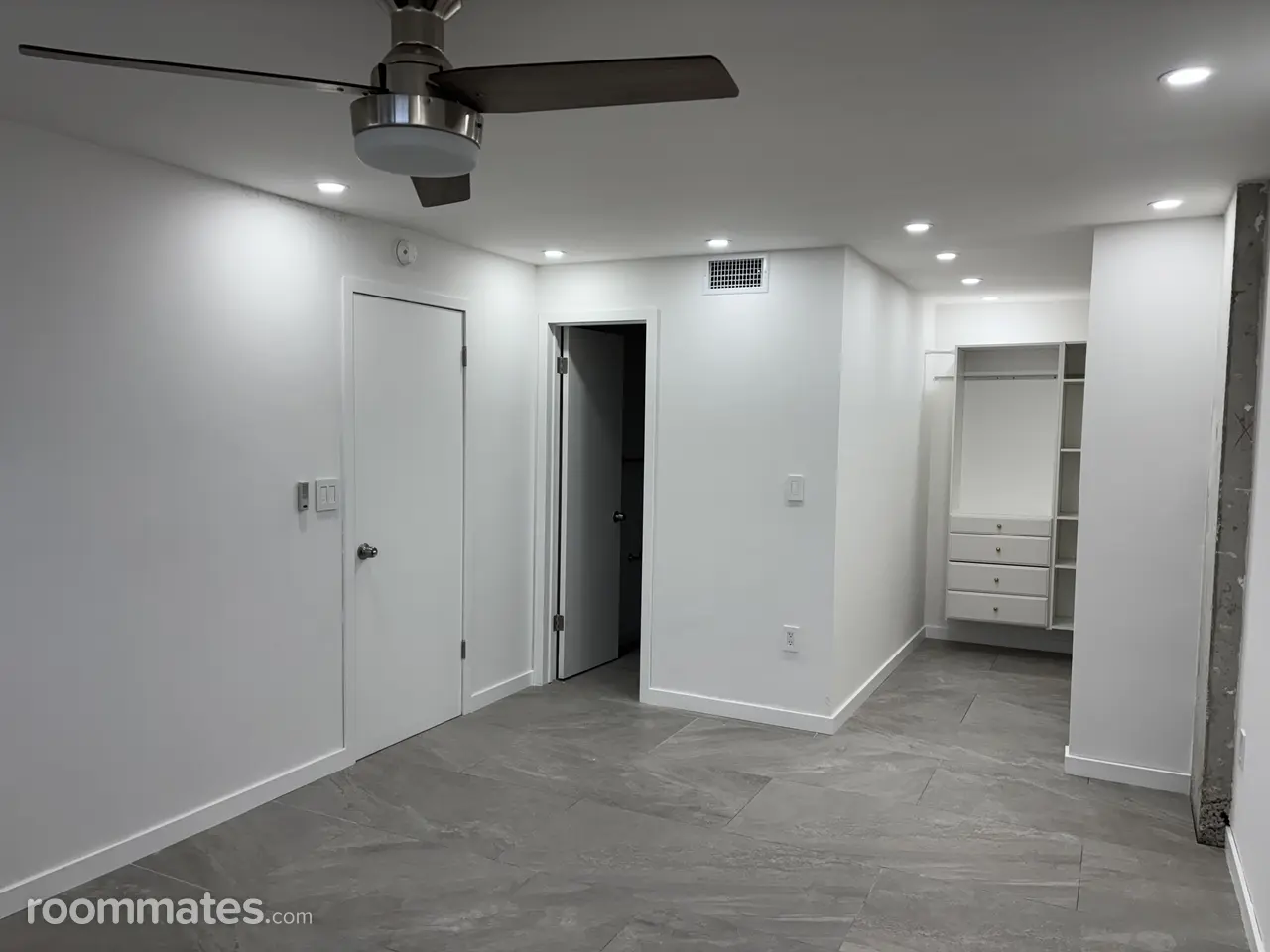 Profile photo 1 of 11